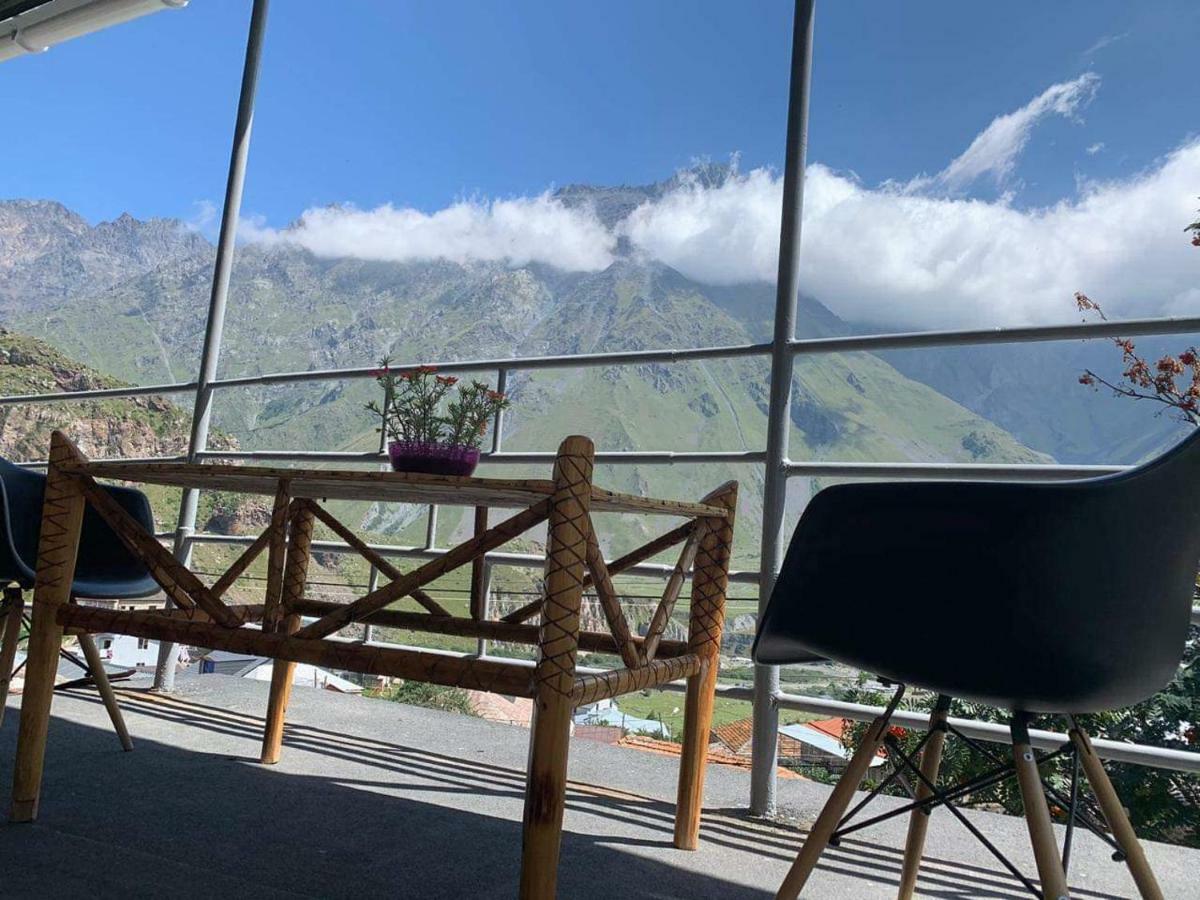 Tamila Guest House Kazbegi Esterno foto